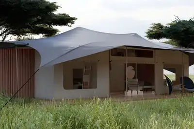 Image de Luxury Tent inside Serengeti National Park