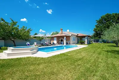 Image de Beautiful Villa Nera with a private pool in Pula