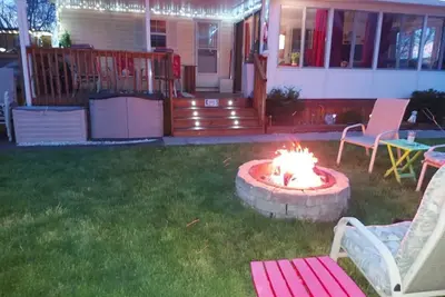 Image de Vineridge Resort Park Model Home. \n\n