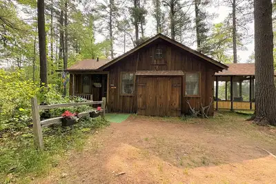 Image de Singwakiki - Main Cabin on Nichols Lake