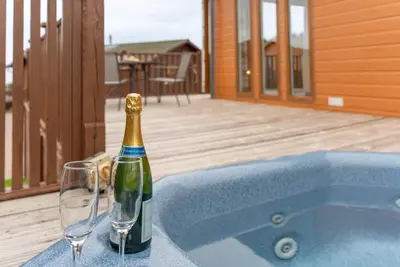 Image de Cabine-Famille-Salle de bain privée séparée-Vue sur la campagne