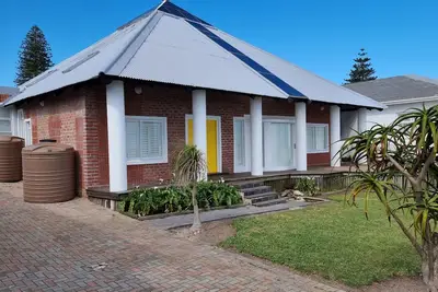 Image de Peaceful and relaxing getaway in Schoenmakerskop! Endless Sea views!