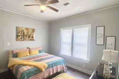 Image de Cozy Duplex in Historic Argenta!