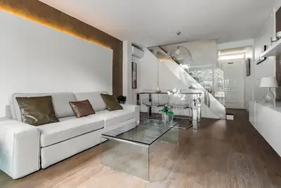Image de Townhouse de Diseño con Patio Privado