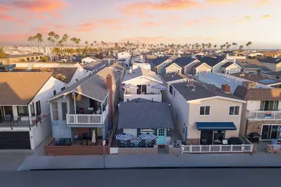 Image de Surfrider I by AvantStay | Walk to the Beach + Patio