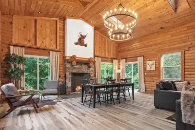 Image de Katskill Mountain Lodge- Hot Tub, Game Room & Theater
