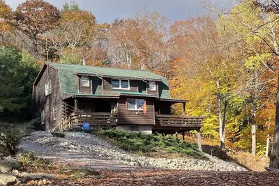 Image de Rustic Cabin in Lake Luzerne - Smith Mtn House