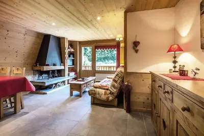 Image de Deco Berg, Kamin, Dorf oben, in der Nähe von Geschäften und Pisten