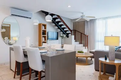 Image de Brand New Penthouse at Anah with 2 bedrooms and private roof top terrace!