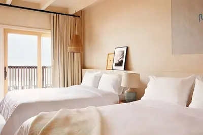 Image de Always a Great Idea To Unwind! 2 Relaxing Units, Pool, Close to Kirk Park Beach!
