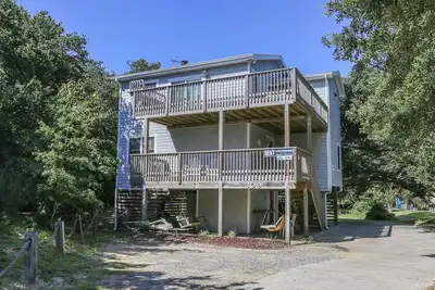 Image de Private Pool and short walk to the Obx beaches offer a great vacation with this home!