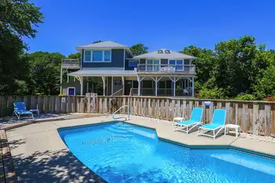Image de \"Pelican Pier\" is a fantastic combination of privacy and relaxation - 6 Br & Private Pool!