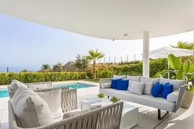 Higuerón Rental Palm Paradise