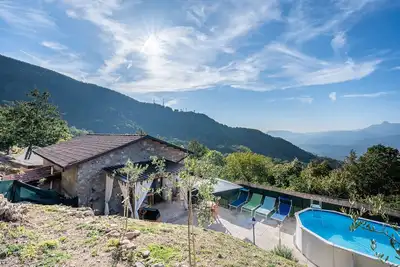 Image de Maison de vacances \"Agriturismo La Vecchia Scuola\" avec mini-piscine privée, terrasses et Wi-Fi