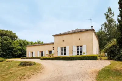 Image de Maison de vacances \"Le Domaine De Vert-Bois\" avec 2 terrasses privées et Wi-Fi