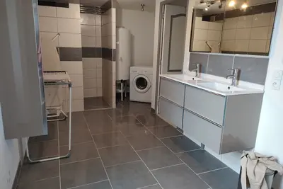 Image de Maison Paisible 105 m² Pour 1, 2, 3, 4 Personnes