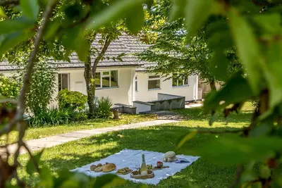 Image de The Old Orchard - sleeps 5 guests in 3 bedrooms