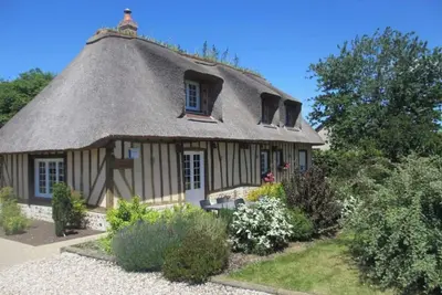 Image de Gîte de charme: Chaumière 8 personnes en Normandie