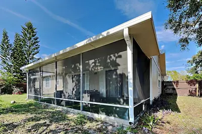Image de Bungallow 5min->Universal with LakeView!