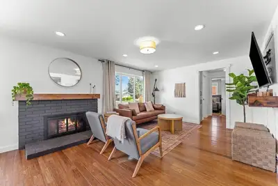 Image de Kirkwood · Boise Home! Game Room, Pets, Firepit, Yard!