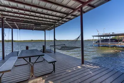 Image de On the Main Body of Lake Granbury with a private boat dock.