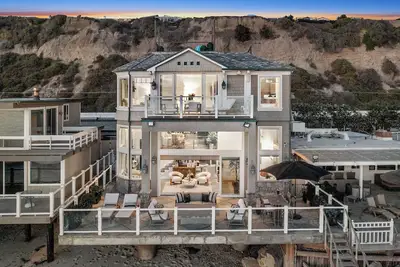 Image de Exclusive & Luxurious Villa- Private Beach Access