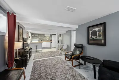 Image de Your Home in the Heart of Vancouver Island - Lower Suite