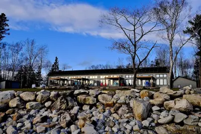 Image de On The Rocks Oceanfront Villa
