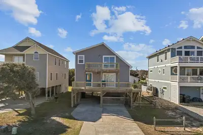 Image de Short walk to beach home in the heart of Nags Head!