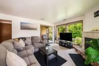 Image de Lakeside Villa