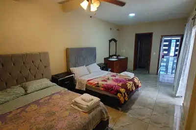 Image de Hacienda Antigua 2bd 2bth, 7-9 People, A/C & Fans, Prados Del Nilo Neighborhood