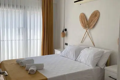 Image de Aden suit apart