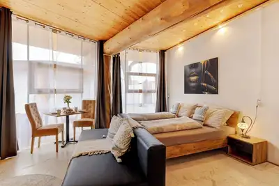 Image de Appartement '-7-die Sieben, Studio 35qm' avec terrasse privée, jardin partagé et Wi-Fi