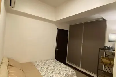 Image de 1 Bedroom w\/ Balcony at One Pacific Residence, The Mactan Newtown. Beach & Pool