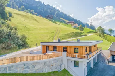 Beau logement en situation panoramique