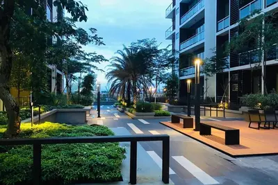 Image de Gala Trendy 2br Apt Infinity Pool w\/ Private Parking - Supermarket\/restaurants