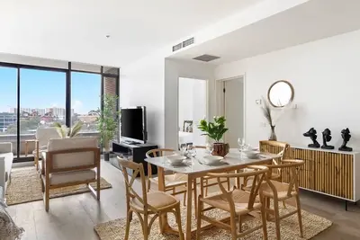 Image de A Lux 2br Apt Next to Melbourne Uni, Free Parking