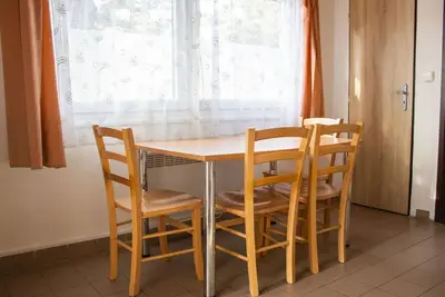 Image de Agréable appartement dans une maison de vacances avec Wifi, Tv, patio, animaux admis et parking