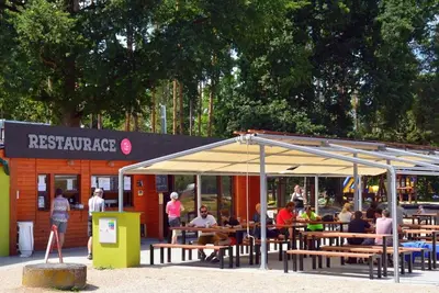 Image de Appartement dans une maison de vacances avec Wifi, climatisation, Tv, patio, animaux admis, parking