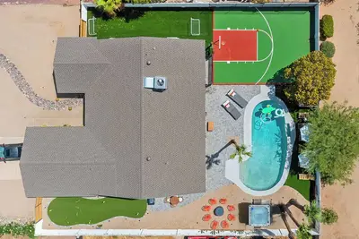 Image de Heated Pool, Basketball, Mini Golf! Games Paradise