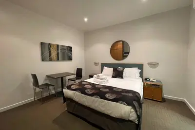 Image de Unwind @ Adelaide City Center Studio No. 408