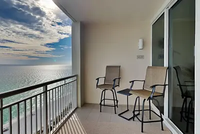 Image de The Pearl of Navarre #1505 - Gulf Front Condo w/ Free Seasonal Beach Service