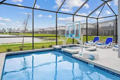 Image de The Exquisite | Luxe, action-packed home w/ pool, near all the action of I-Drive