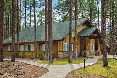 Image de 2 Bedroom Condo w/ Kitchen, Sleeps 6, in White Mountains at Pinetop Resort! !