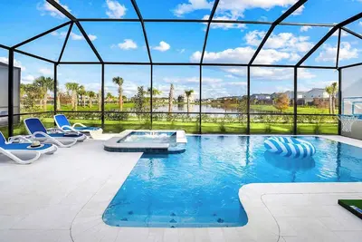 Image de Magnificent Mansion | Breathtaking estate mins to Universal, Disney, restaurants