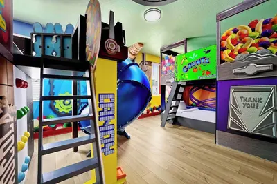 Image de Sensational Sanctuary | Super unique estate on I-Drive w candy theme Rm, theater
