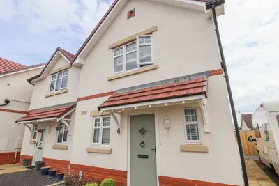 Image de 6 Cwrt Griffiths, pet friendly, country holiday cottage in Prestatyn