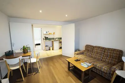 Image de Rdc 1 chambre Saint Jodard. C'est Chouette!