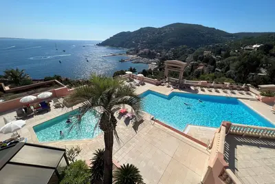 Image de Bel appartement dans superbe residence avec piscine et vue baie de Cannes