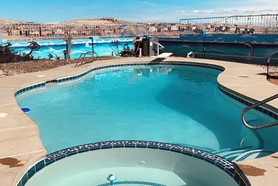 Image de Desert Beach House with a Mountain View - Private Pool and Hot Tub!